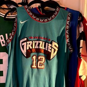 Vancouver Grizzlies Teal Jersey
